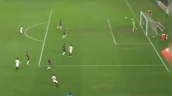 Luis Urruti colgó a Zubczuk y marcó el 1-0 de Universitario ante UTC para asegurar la punta del Clausura