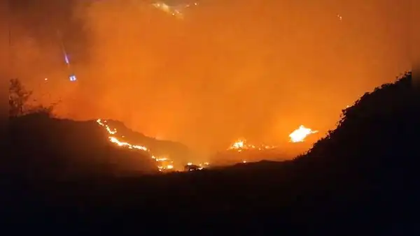 Incendio de gran magnitud en la Costa Verde fue difícil de controlar por falta de agua