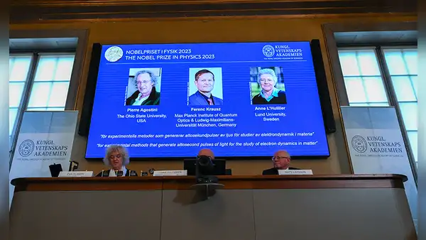 Premio Nobel de Física 2023 a quienes midieron el tiempo en trillonésimas de segundo para ver dentro de los átomos