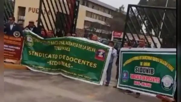 UNMSM: docentes toman puerta 3 de la Decana de América e impiden ingreso de alumnos