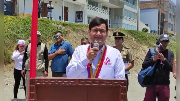 Lambayeque: gobernador regional y alcaldes viajarán a Lima para protestar ante el Congreso
