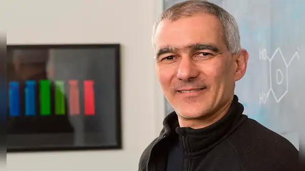 Ganador del Nobel de Química 2023 reprobó su primer examen universitario en la materia: "Me destruyó"