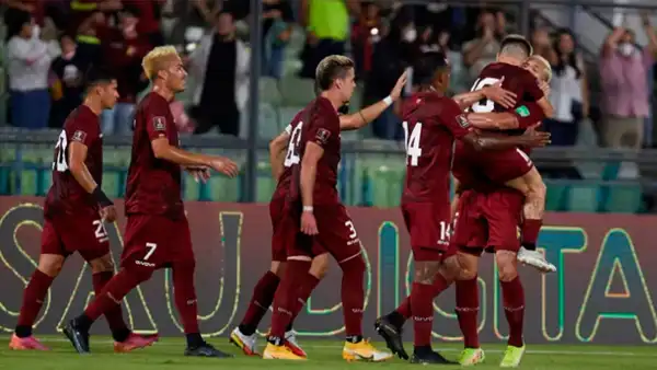 Alineación de la Vinotinto: ¿quiénes podrían jugar ante Brasil por las Eliminatorias Sudamericanas 2026?