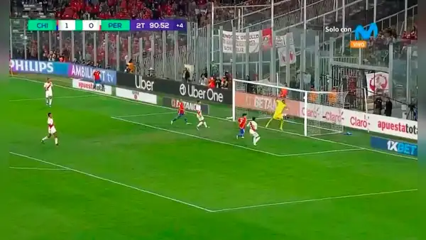 Santamaría marcó pésimo y López marcó autogol: Chile liquidó a Perú con el 2-0