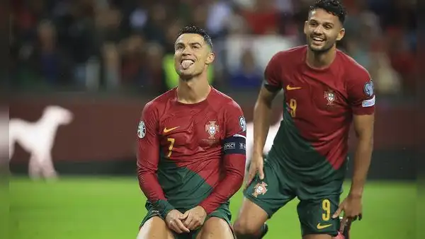 Con doblete de Cristiano Ronaldo, Portugal derrotó 3-2 a Eslovaquia y clasificó a la Eurocopa 2024