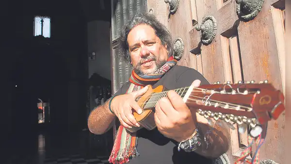 Chano Díaz Límaco: “Con la música andina, lloramos zapateando”