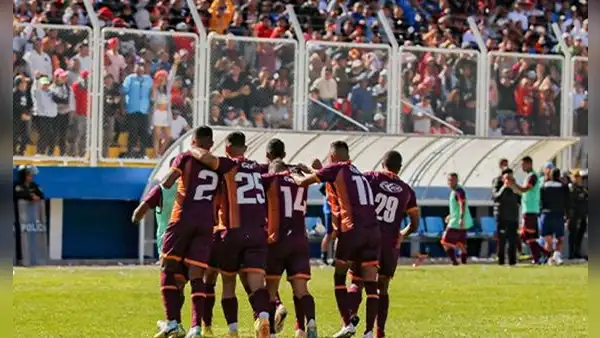 Los Chankas golearon 3-0 a Comerciantes FC y clasificaron a la final de playoffs de la Liga 2