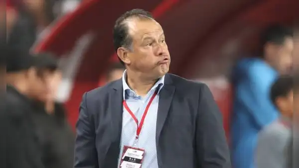 FPF definió el futuro de Juan Reynoso en la selección peruana tras derrota contra Argentina