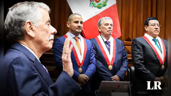 Fernando Rospigliosi juró como congresista en reemplazo de ‘Nano’ Guerra García
