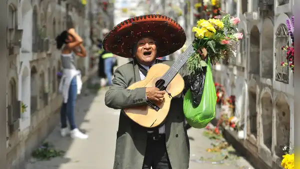 1 de noviembre, feriado en Perú: ¿qué se celebra y por qué es día libre?