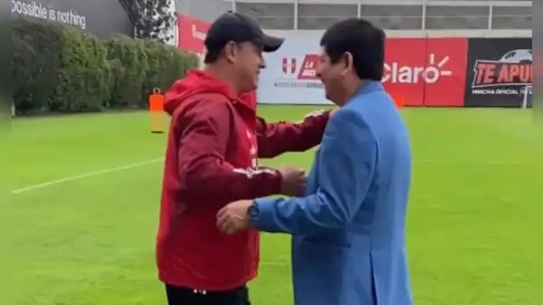 Presidente de la FPF se pronunció sobre la continuidad de Juan Reynoso en la selección peruana