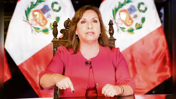 Dina Boluarte: renuncia personal de Fiscalía que ve casos de la jefa de Estado