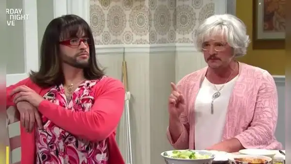 Bad Bunny y Pedro Pascal se vuelven ‘comadres’ en 'SNL': así fue su insólita escena [VIDEO]