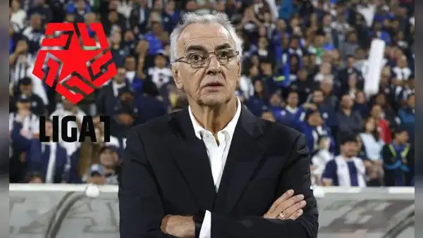 Fossati y su fuerte opinión por fecha final: Tenemos que jugar a las 3 p. m. porque uno no tiene luces
