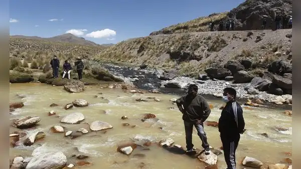 Puno: afectados por metales pesados piden atención médica y ser empadronados