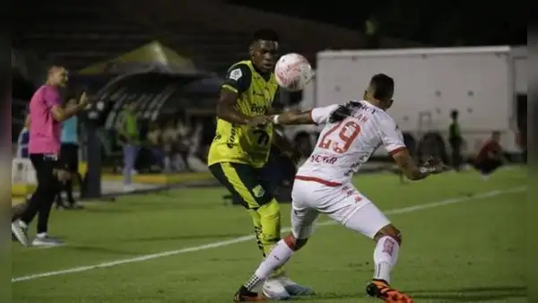 En un partidazo, Atlético Huila igualó de local 2-2 ante Santa Fe por la Liga BetPlay 2023