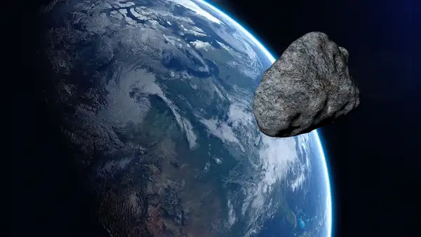 Un pedazo de la Luna estaría orbitando la Tierra desde hace casi 100 años
