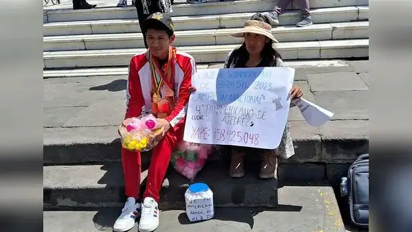 Ajedrecista de Arequipa vende patitos kawaii para viajar a competencia internacional