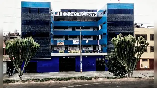 Alumnos de colegio en San Juan de Lurigancho amenazan de muerte a sus profesores para aprobar cursos