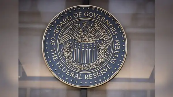 EE.UU.: FED pausa subidas en los tipos de interés y los mantiene en el nivel de 5,25% - 5,50%