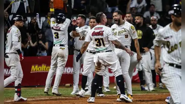 ¡ADN de campeón! Leones del Caracas vencieron por 13-11 a los Bravos por la LVBP 2023-24