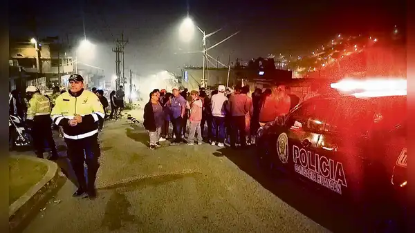 Ate: sicarios en moto asesinan a tres hombres cerca a cementerio