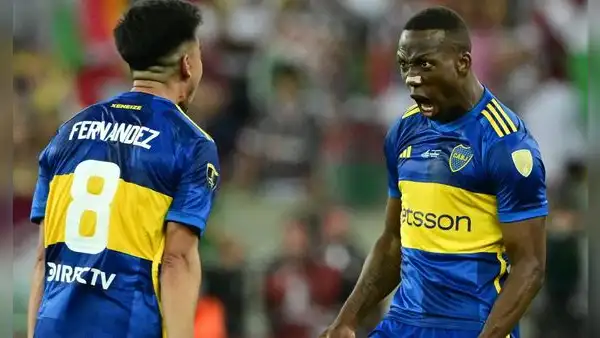 Luis Advíncula anota espectacular golazo de zurda y hace soñar a Boca con la Libertadores