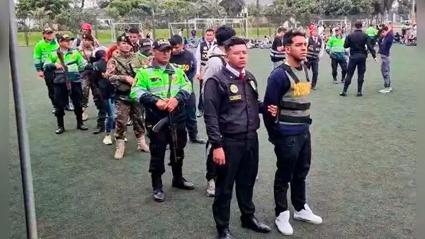 PNP detiene a más de 200 extranjeros indocumentados en San Juan de Lurigancho y San Martín de Porres