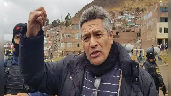 Puno: la 'jugada' de Enrique Calmet para evitar que fiscalía incaute casas