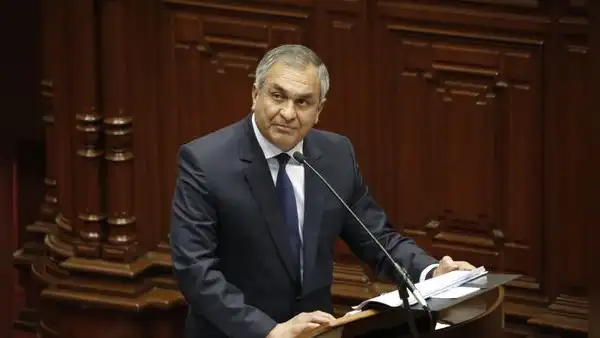 Vicente Romero a puertas de la censura: ¿qué bancadas apoyarían su salida del Mininter?