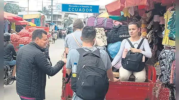 Venezolanos dejan el Perú por frontera norte