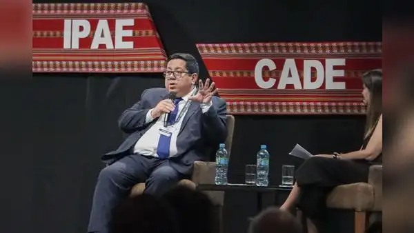 Alex Contreras en CADE: “Un país pesimista es un país que no va avanzar”