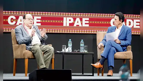 Julio Velarde: Crecimiento del PBI es clave para reducir la pobreza