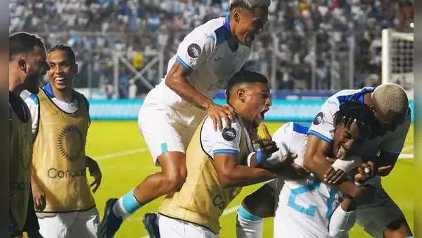 Honduras da el primer golpe: venció 2-0 a México en los playoffs de la Liga de Naciones de Concacaf
