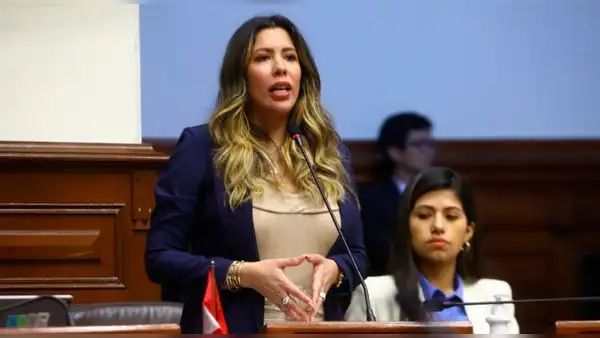 Congreso: Ética analizará este lunes informe de calificación de denuncia contra Rosselli Amuruz