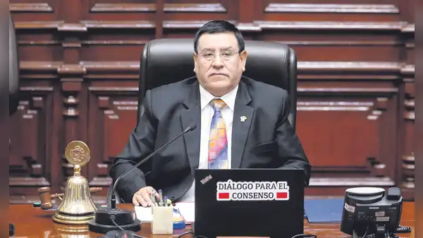 Congreso despilfarró 1,3 millones de soles en bonos para sus parlamentarios