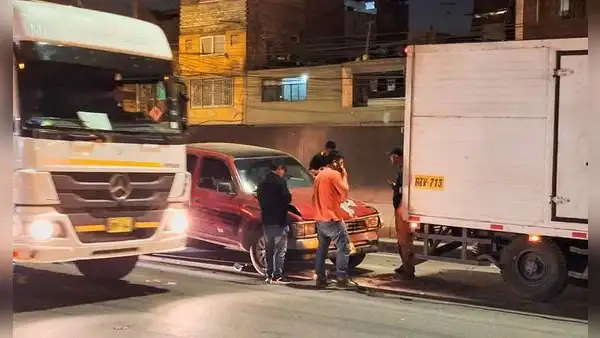 SMP: se registra triple choque de vehículos en el puente de control de la vía Evitamiento