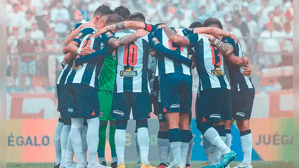 Los 2 primeros refuerzos nacionales que Alianza Lima habría asegurado para la temporada 2024