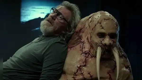 'Tusk', la perturbadora película de un hombre convertido en morsa: ¿de qué trata y cómo termina?