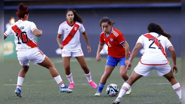 En un polémico final, Chile venció 1-0 a Perú en un amistoso internacional
