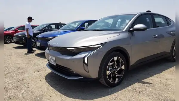 ¿El adiós del Kia Rio? Marca coreana presenta el K3, su nuevo sedán de entrada
