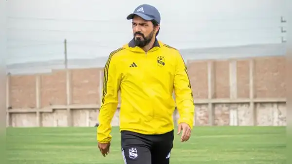 Jorge Cazulo habría dejado Sporting Cristal para hacer su debut como DT de Primera División