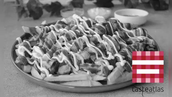 La SALCHIPAPA es nombrada como una de las peores comidas del Perú por Taste Atlas