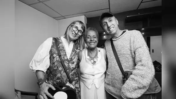 Aterciopelados y  Susana Baca cantan 'Liberté'