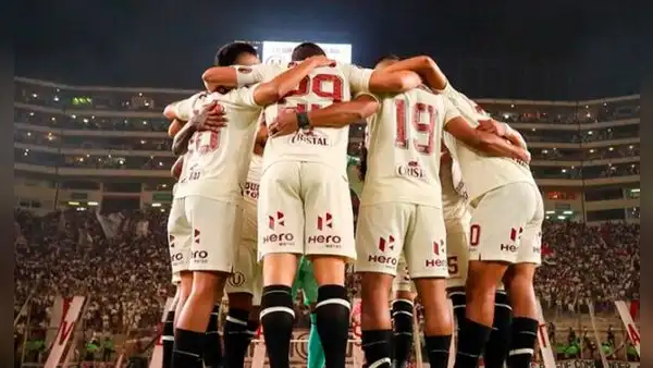 Universitario confirmó los fichajes de un delantero y un arquero extranjeros para el centenario
