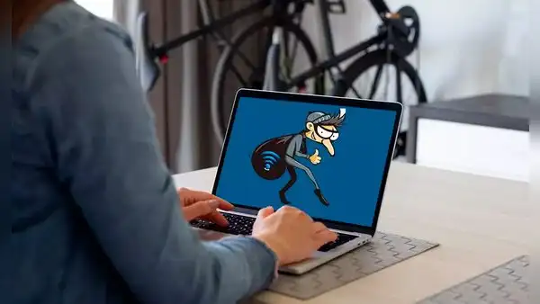 ¿Intrusos en tu red wifi? Los mejores métodos para expulsarlos y que no usen más tu internet