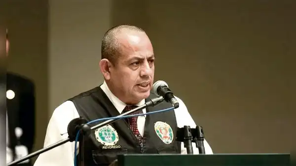Víctor Revoredo a abogado de Wanda del Valle: "Responsabilizo a la defensa de lo que me suceda"