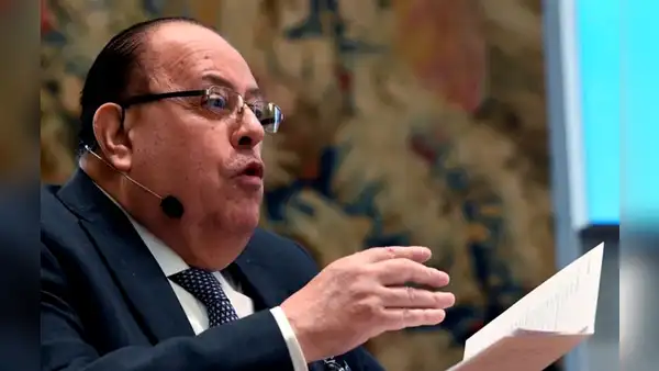 Ejecutivo incumplirá la regla fiscal en 2023, advierte Julio Velarde
