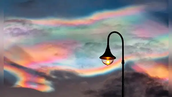 Extrañas ‘nubes arcoíris’ se vieron en el cielo del Ártico y más allá por 3 días
