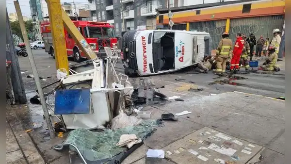 Lince: bus de la línea 73 chocó contra ambulancia que acudía a emergencia